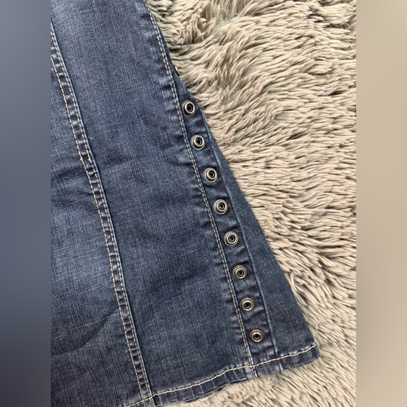 Harley-Davidson Women’s Flare Jeans Size 10 Embellished Snap Leg Moto Denim - Picture 13 of 14